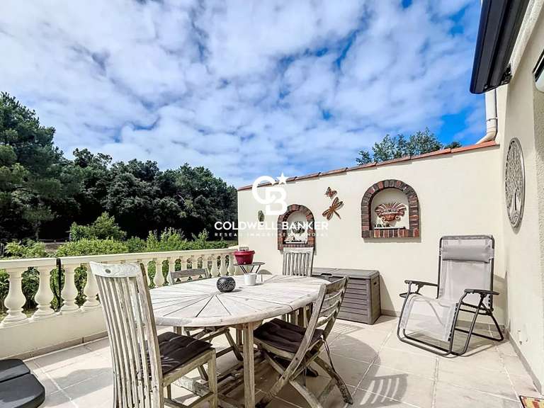 Maison Longeville-sur-Mer - 5 chambres - 203m²