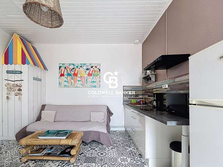 House Longeville-sur-Mer - 5 bedrooms - 203m²