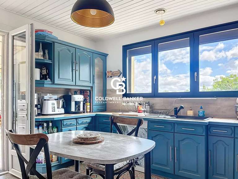 House Longeville-sur-Mer - 5 bedrooms - 203m²