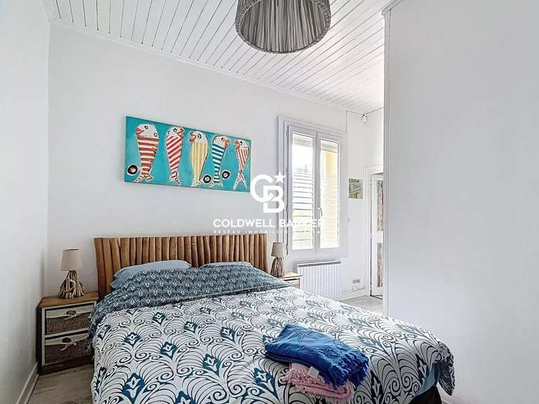 House Longeville-sur-Mer - 5 bedrooms - 203m²