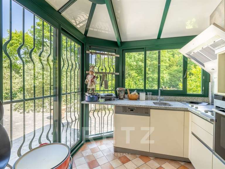 Maison Longpont-sur-Orge - 5 chambres - 510m²
