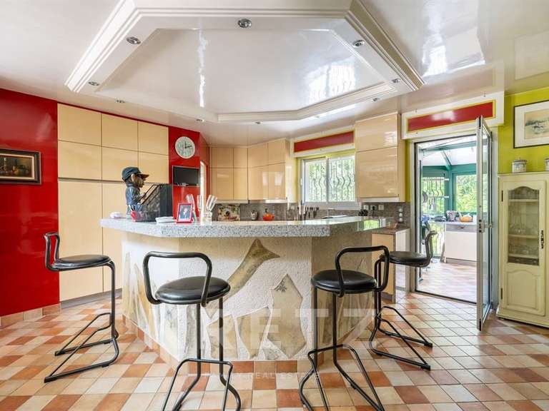 Maison Longpont-sur-Orge - 5 chambres - 510m²