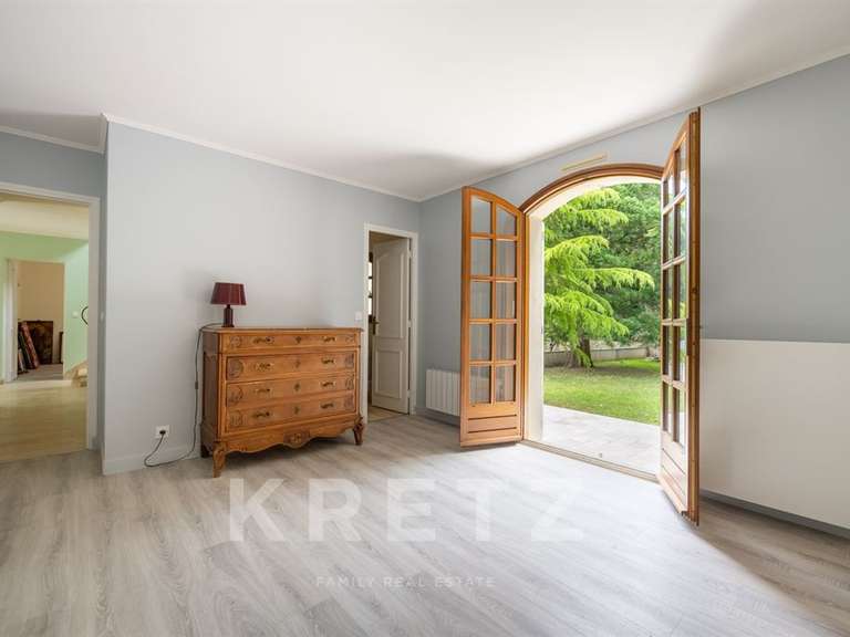 Maison Longpont-sur-Orge - 5 chambres - 321m²