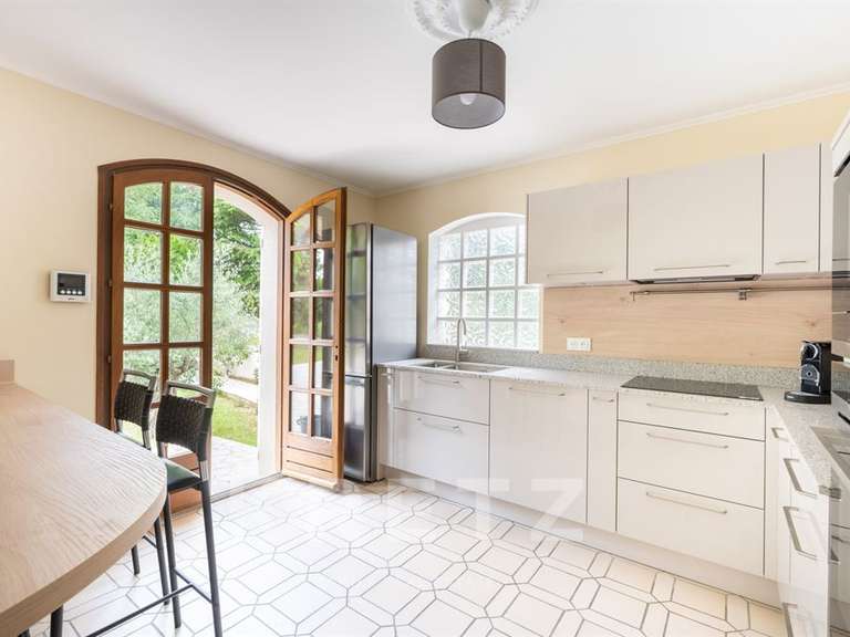 Maison Longpont-sur-Orge - 5 chambres - 321m²