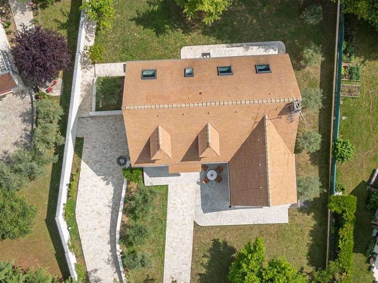 Maison Longpont-sur-Orge - 5 chambres - 321m²