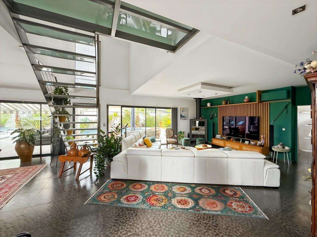 Maison Lons