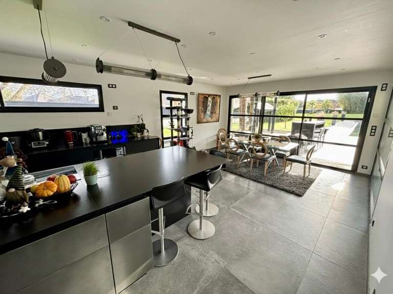 Maison Lons - 4 chambres - 350m²