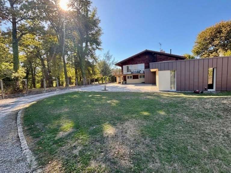 Propriété Lons - 4 chambres - 207m²