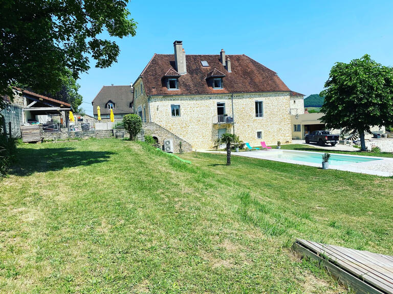 Vente Propriété Lons-le-Saunier - 4 chambres