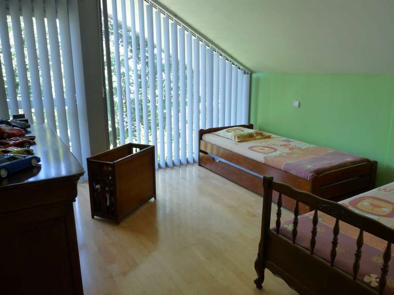 Propriété Lons-le-Saunier - 5 chambres - 225m²