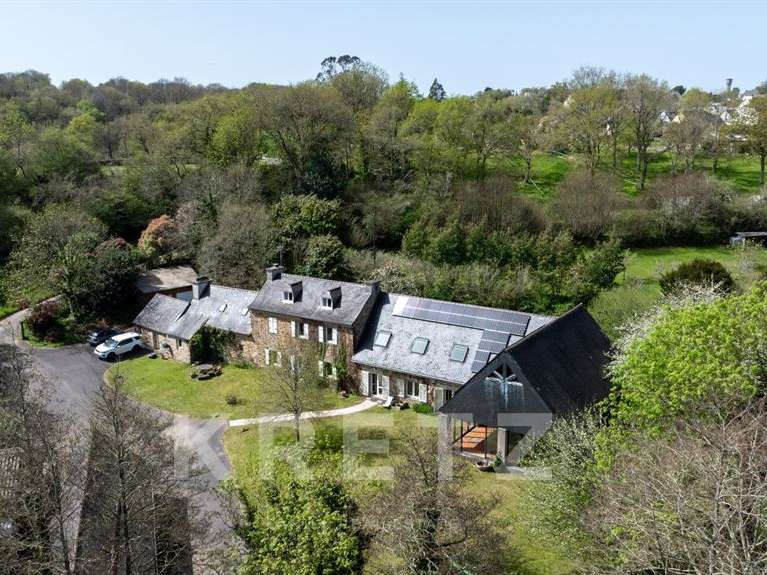 Maison Loperhet - 4 chambres - 350m²