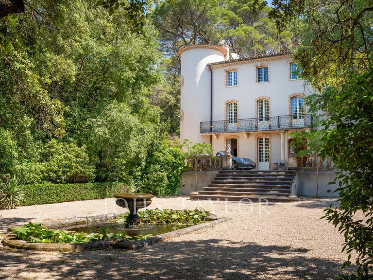 Castle Lorgues - 10 bedrooms - 800m²