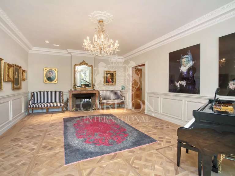 Château Lorgues - 10 chambres - 900m²