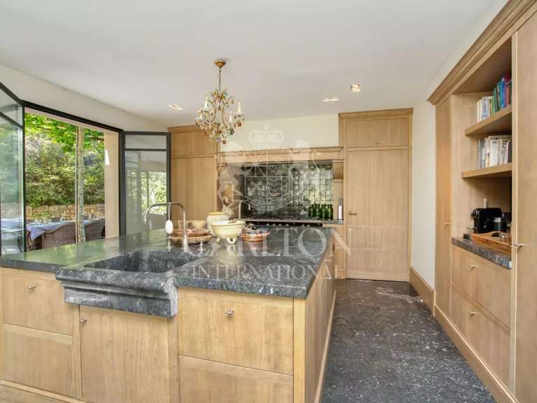 Château Lorgues - 10 chambres - 900m²