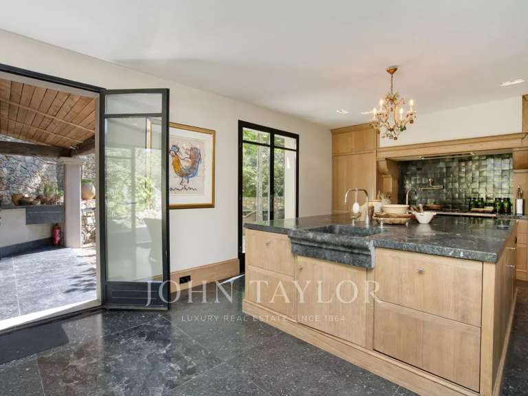 Château Lorgues - 10 chambres - 800m²