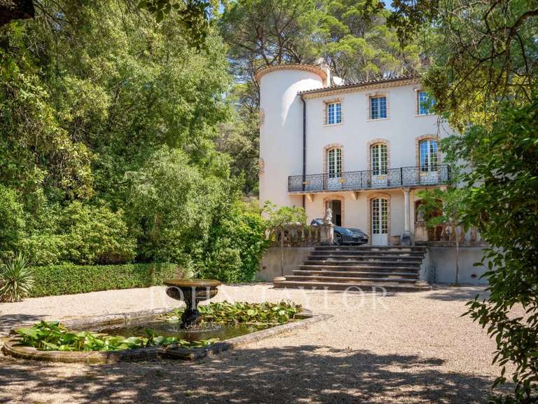 Château Lorgues - 10 chambres - 800m²