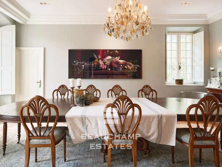 Château Lorgues - 15 chambres - 800m²