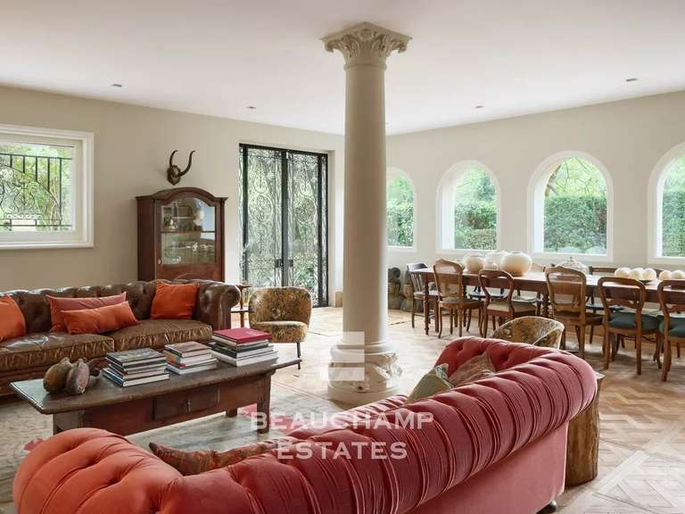 Château Lorgues - 15 chambres - 800m²