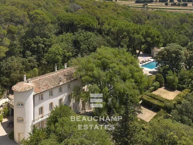 Château Lorgues - 15 chambres - 800m²