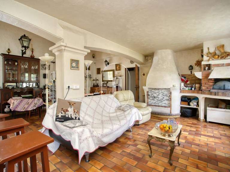 House Lorgues - 3 bedrooms - 187m²