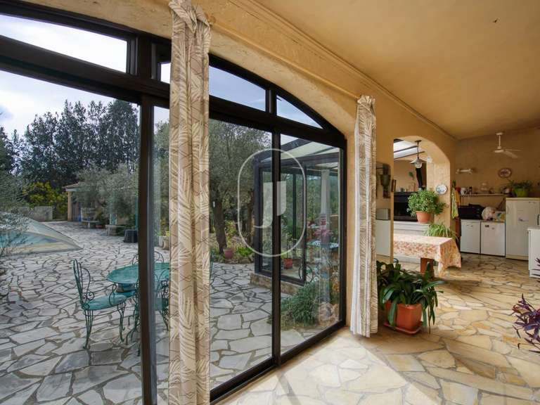 House Lorgues - 3 bedrooms - 187m²