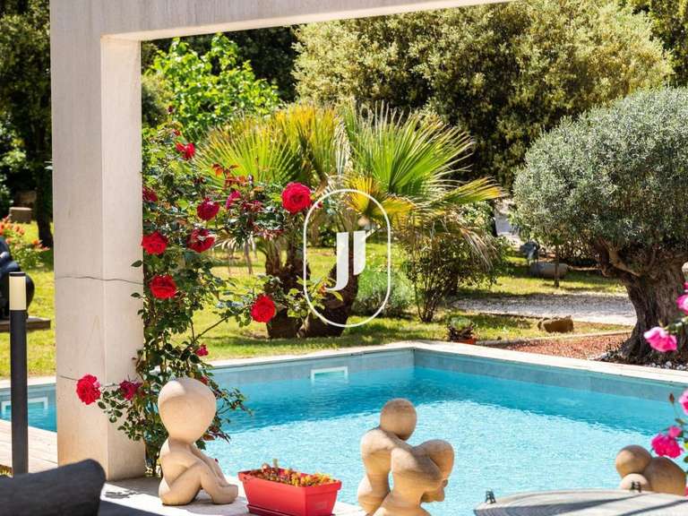 House Lorgues - 6 bedrooms - 270m²