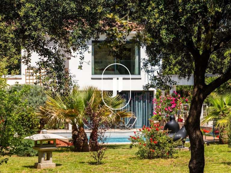 House Lorgues - 6 bedrooms - 270m²