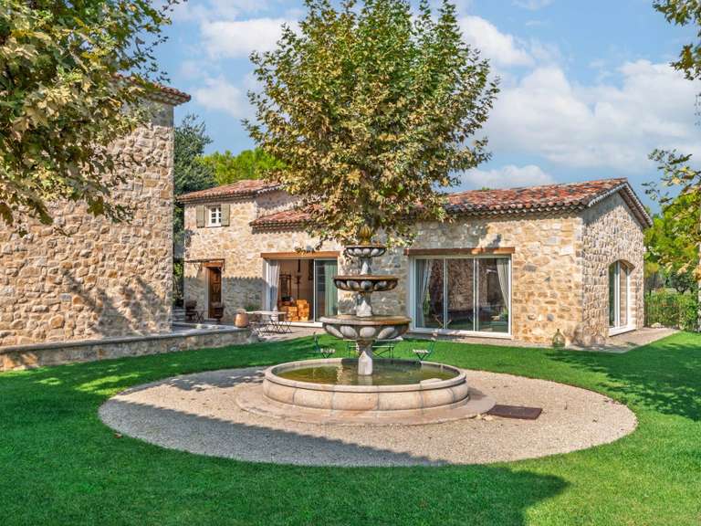 House Lorgues - 24 bedrooms - 800m²