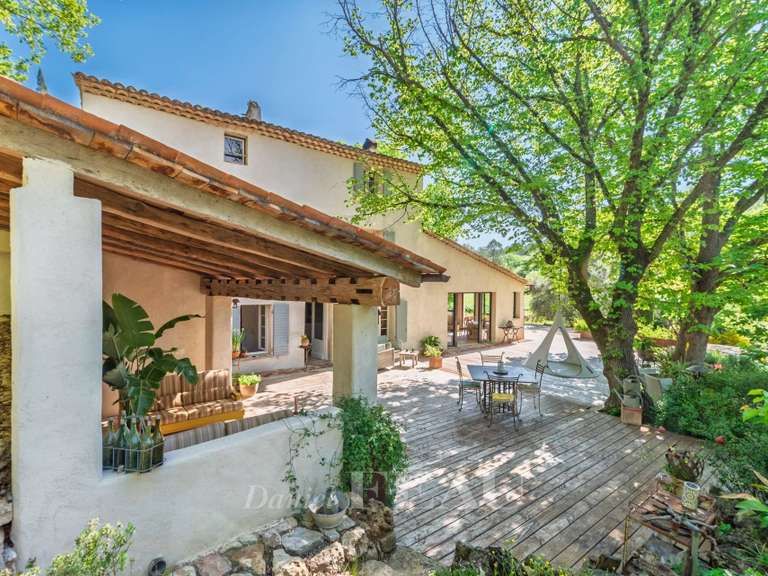 House Lorgues - 5 bedrooms - 233m²