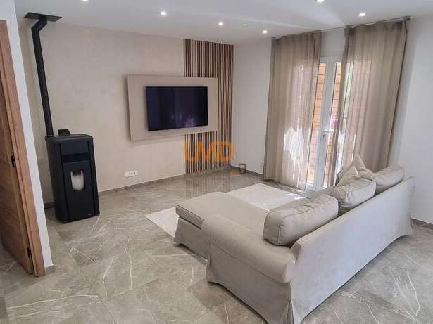 Maison Lorgues - 4 chambres - 122m²