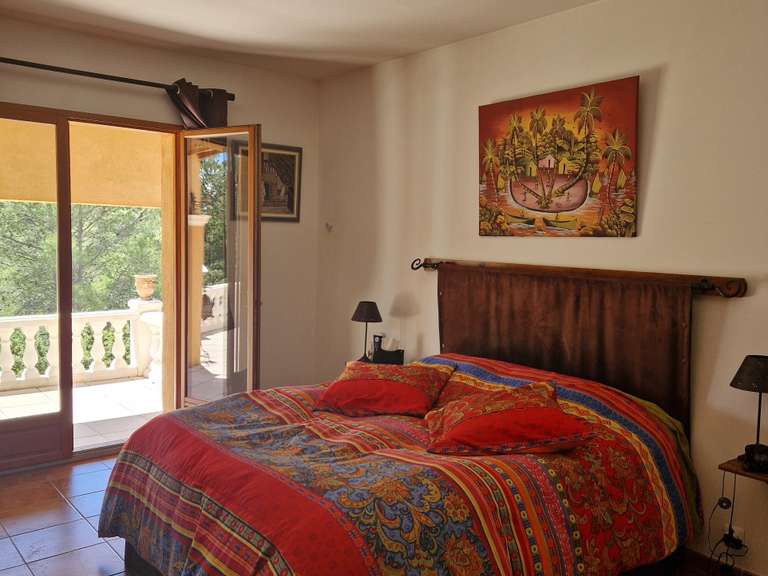 House Lorgues - 8 bedrooms - 236m²