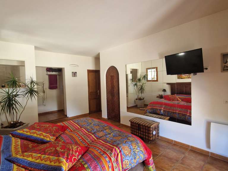 House Lorgues - 8 bedrooms - 236m²