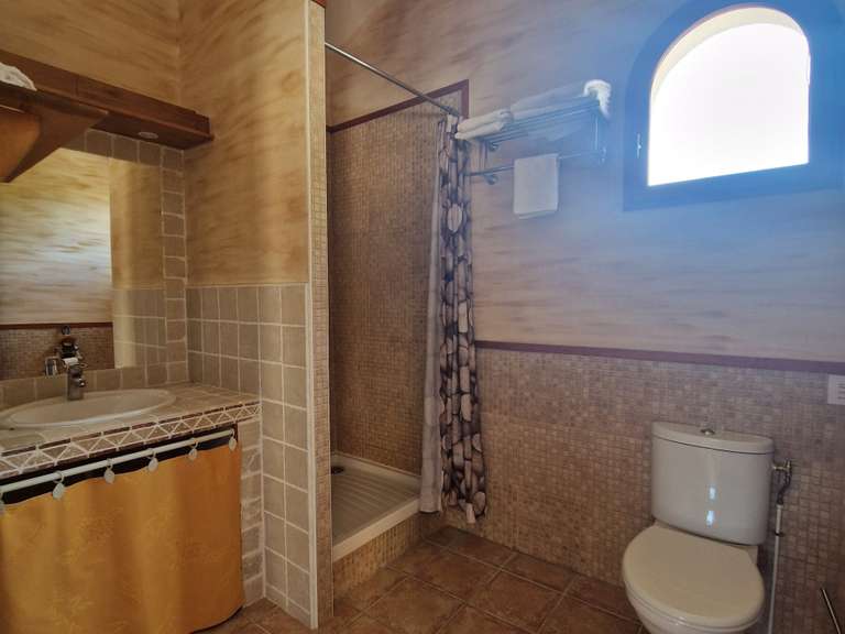 House Lorgues - 8 bedrooms - 236m²