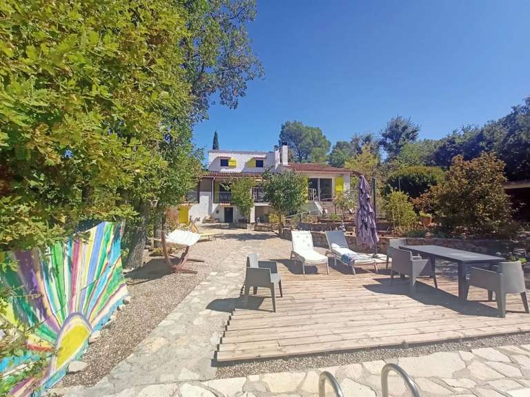 House Lorgues - 5 bedrooms - 115m²