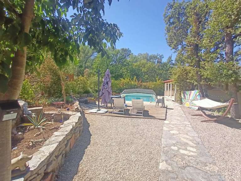 House Lorgues - 5 bedrooms - 115m²