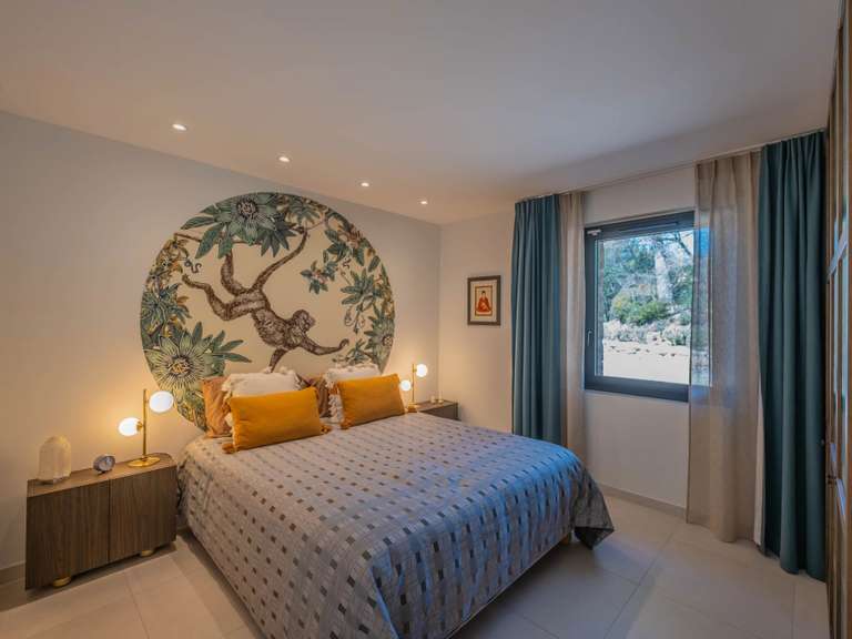 House Lorgues - 4 bedrooms - 400m²