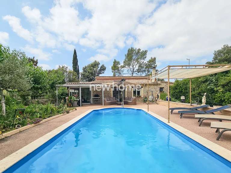 House Lorgues - 3 bedrooms - 180m²