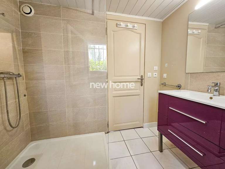 House Lorgues - 3 bedrooms - 180m²