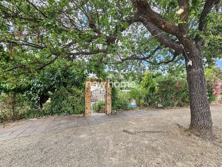 House Lorgues - 3 bedrooms - 180m²