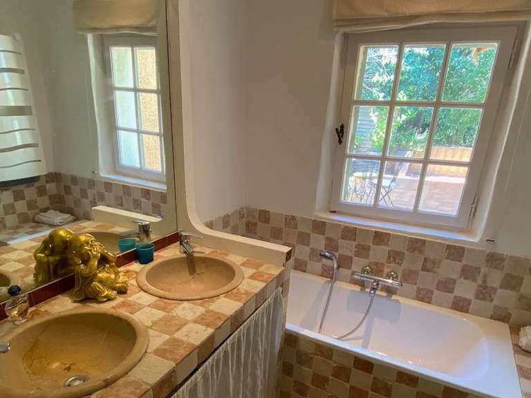 House Lorgues - 5 bedrooms