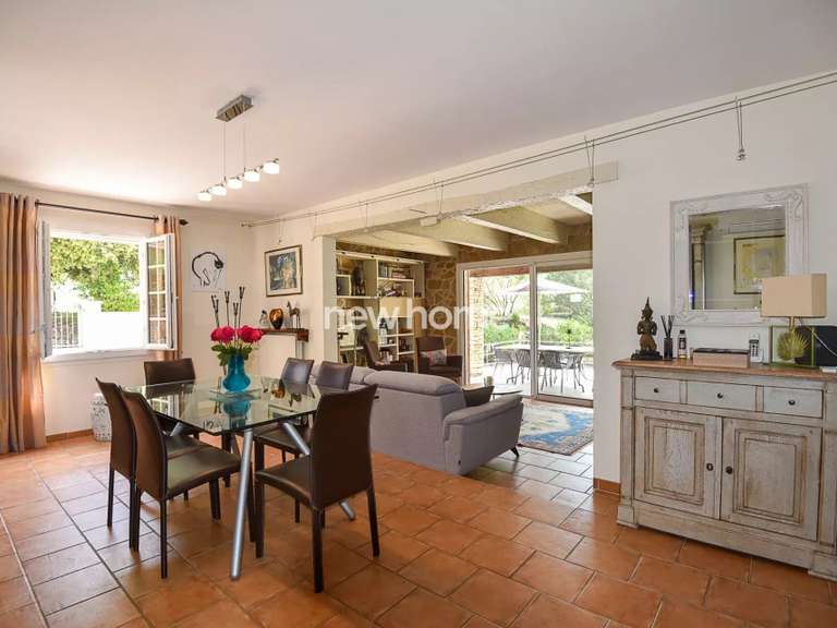 Maison Lorgues - 3 chambres - 194m²