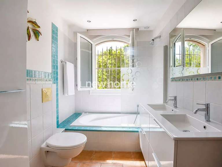 Maison Lorgues - 3 chambres - 194m²