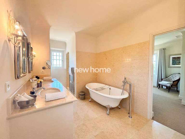 Maison Lorgues - 3 chambres - 210m²