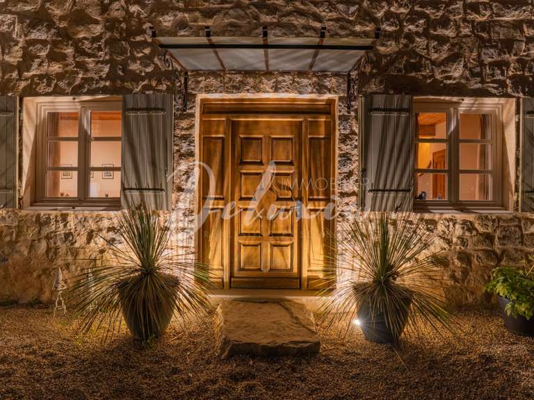 Maison Lorgues - 15 chambres - 690m²