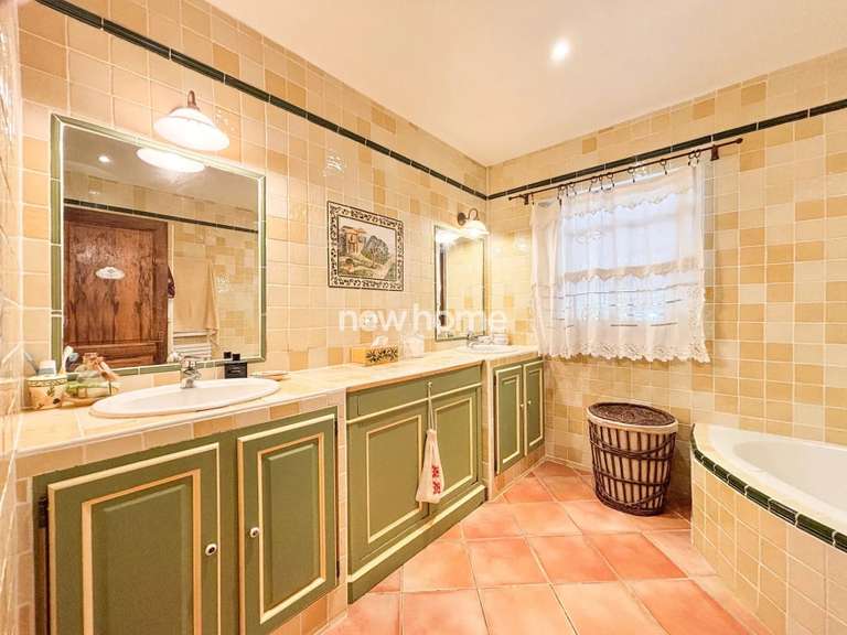 Maison Lorgues - 6 chambres - 222m²