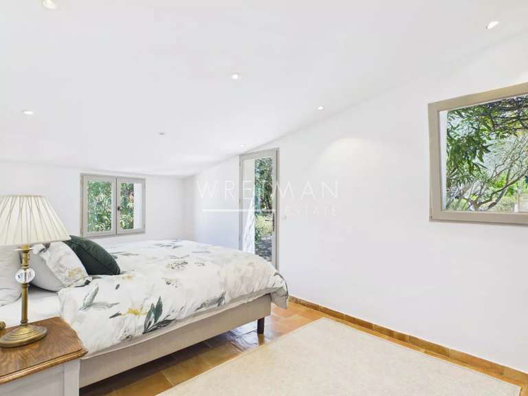 House Lorgues - 4 bedrooms - 189m²