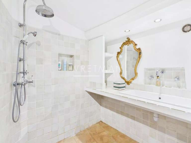 House Lorgues - 4 bedrooms - 189m²