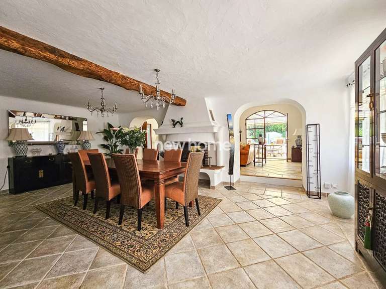 House Lorgues - 6 bedrooms - 205m²