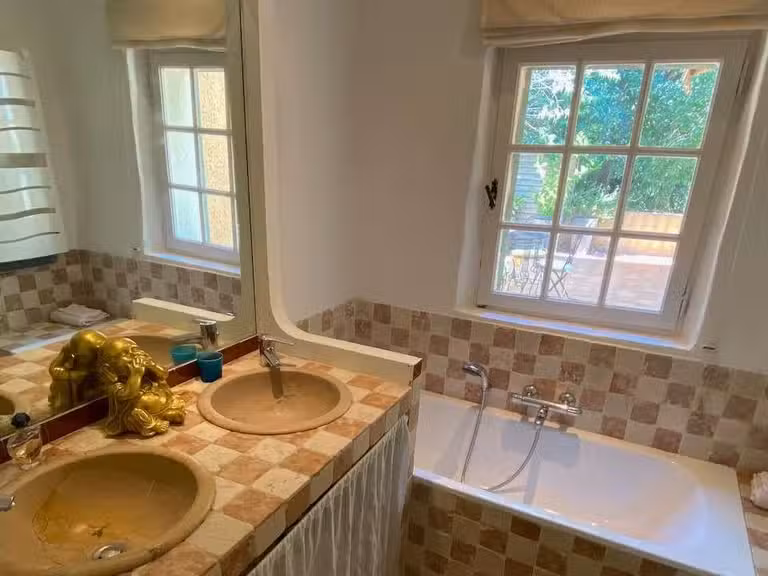 House Lorgues - 5 bedrooms