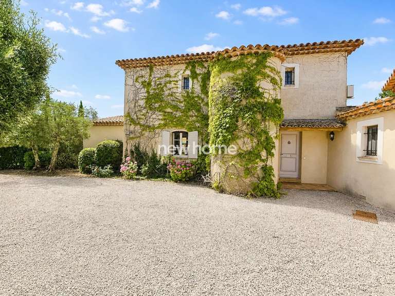 House Lorgues - 5 bedrooms - 220m²